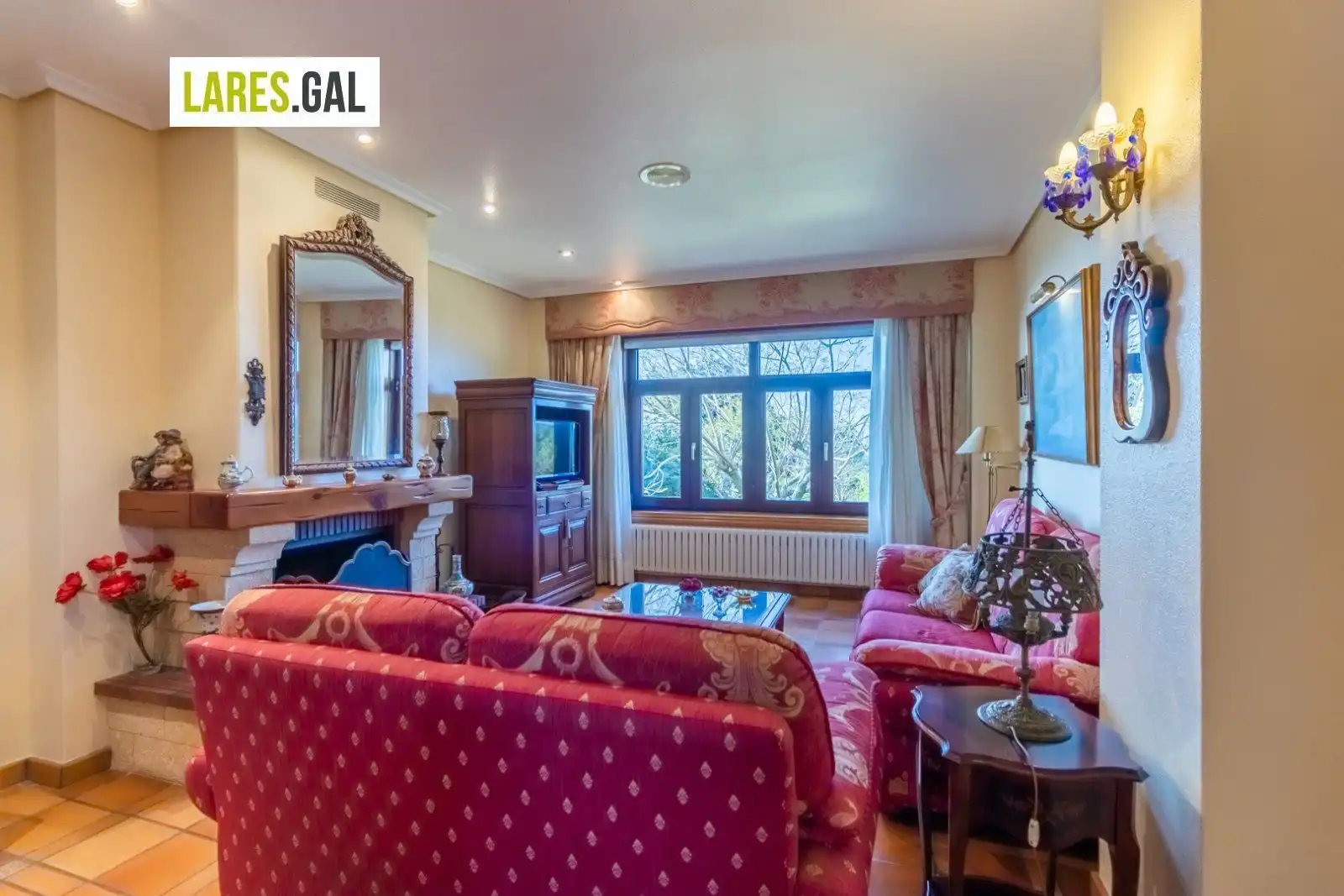Sala d'estar de Casa o xalet de lloguer en Moaña amb Calefacció, Terrassa i Moblat