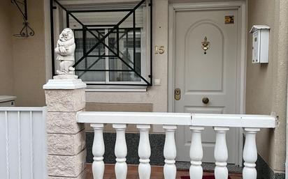 Terrassa de Casa adosada en venda en Ontígola amb Calefacció, Terrassa i Moblat