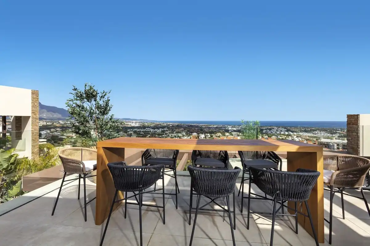 Terrassa de Casa adosada en venda en Benahavís amb Aire condicionat, Terrassa i Traster