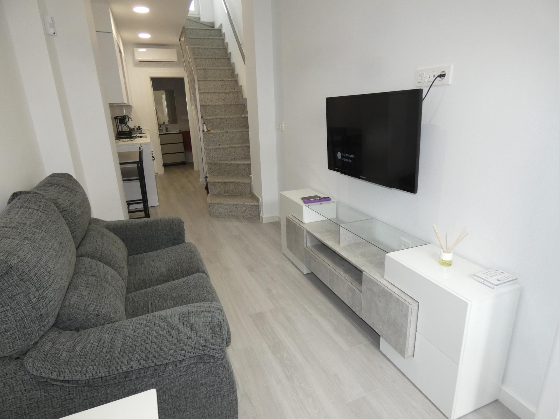 Sala d'estar de Casa o xalet de lloguer en Molina de Segura amb Aire condicionat, Terrassa i Traster