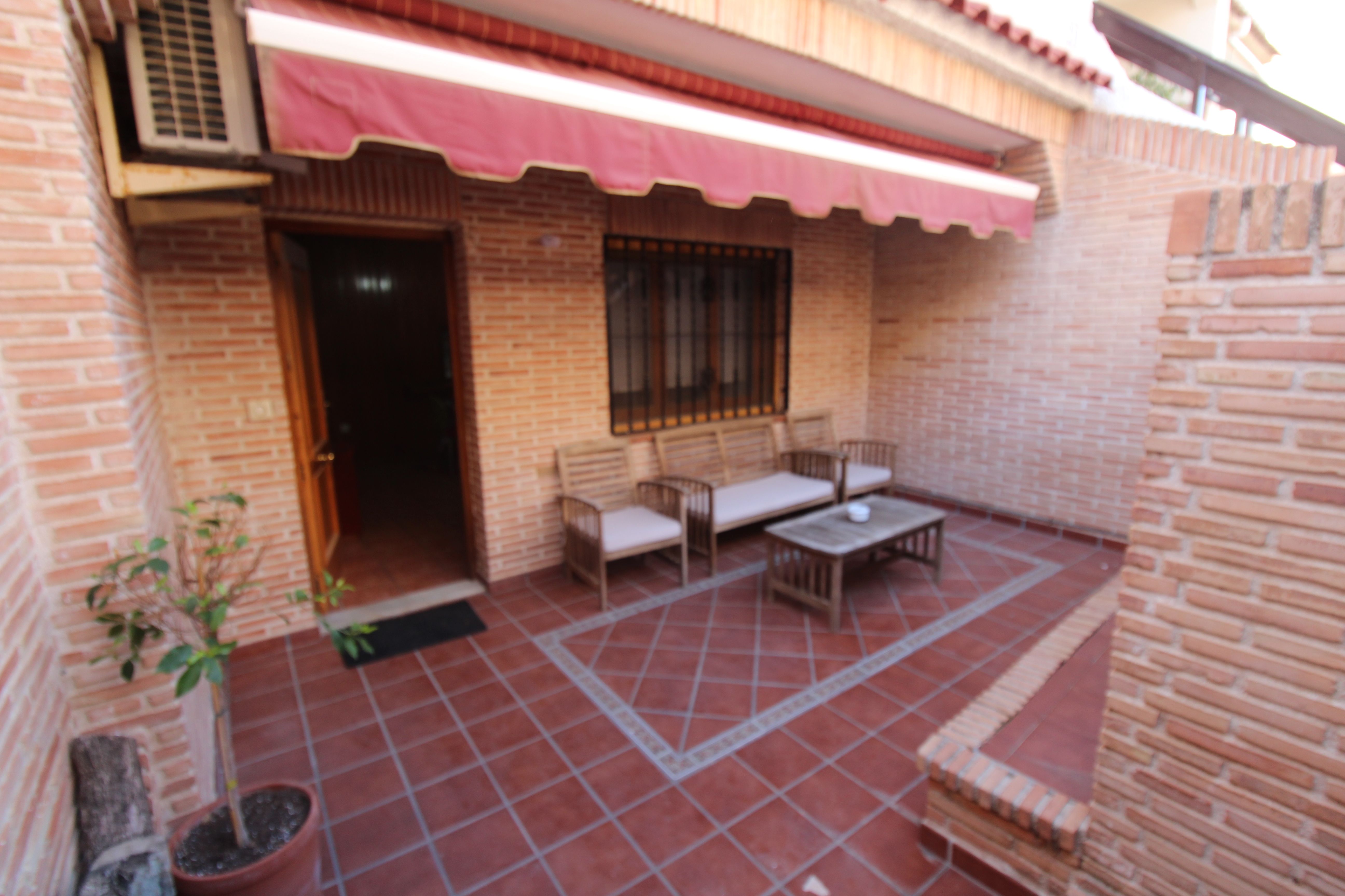Terrassa de Casa o xalet en venda en Torrevieja amb Aire condicionat, Terrassa i Moblat