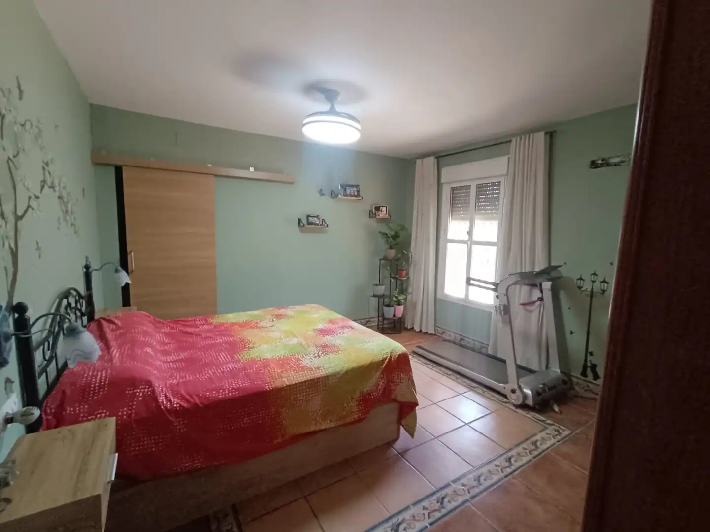 Habitación de Casa o chalet en venta en Pilas con Jardín privado y Piscina