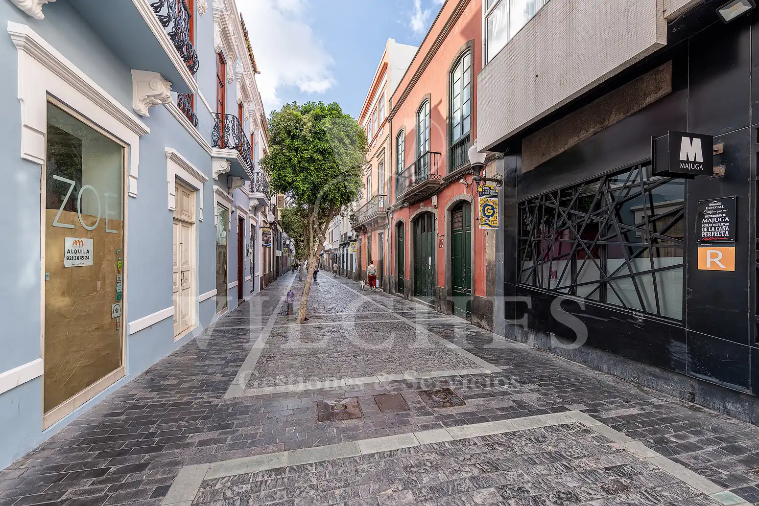 Vista exterior de Casa adosada en venta en Las Palmas de Gran Canaria con Terraza y Balcón