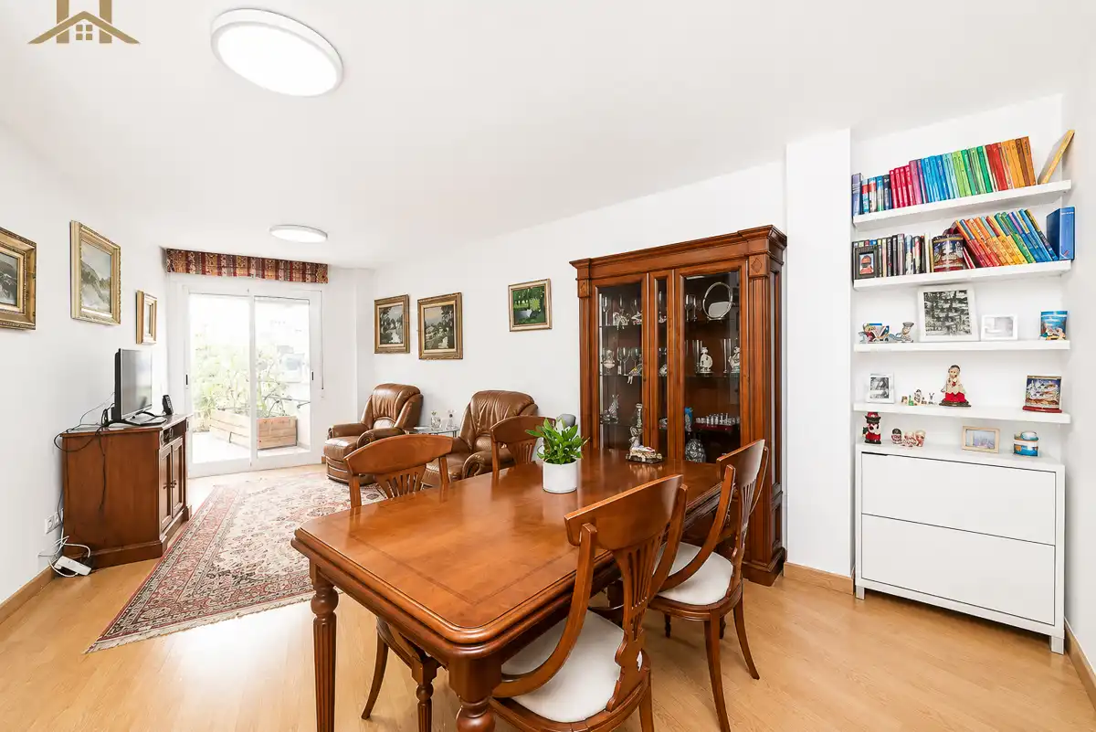 Esszimmer von Erdgeschoss zum Verkauf in Seseña mit Heizung und Privatgarten