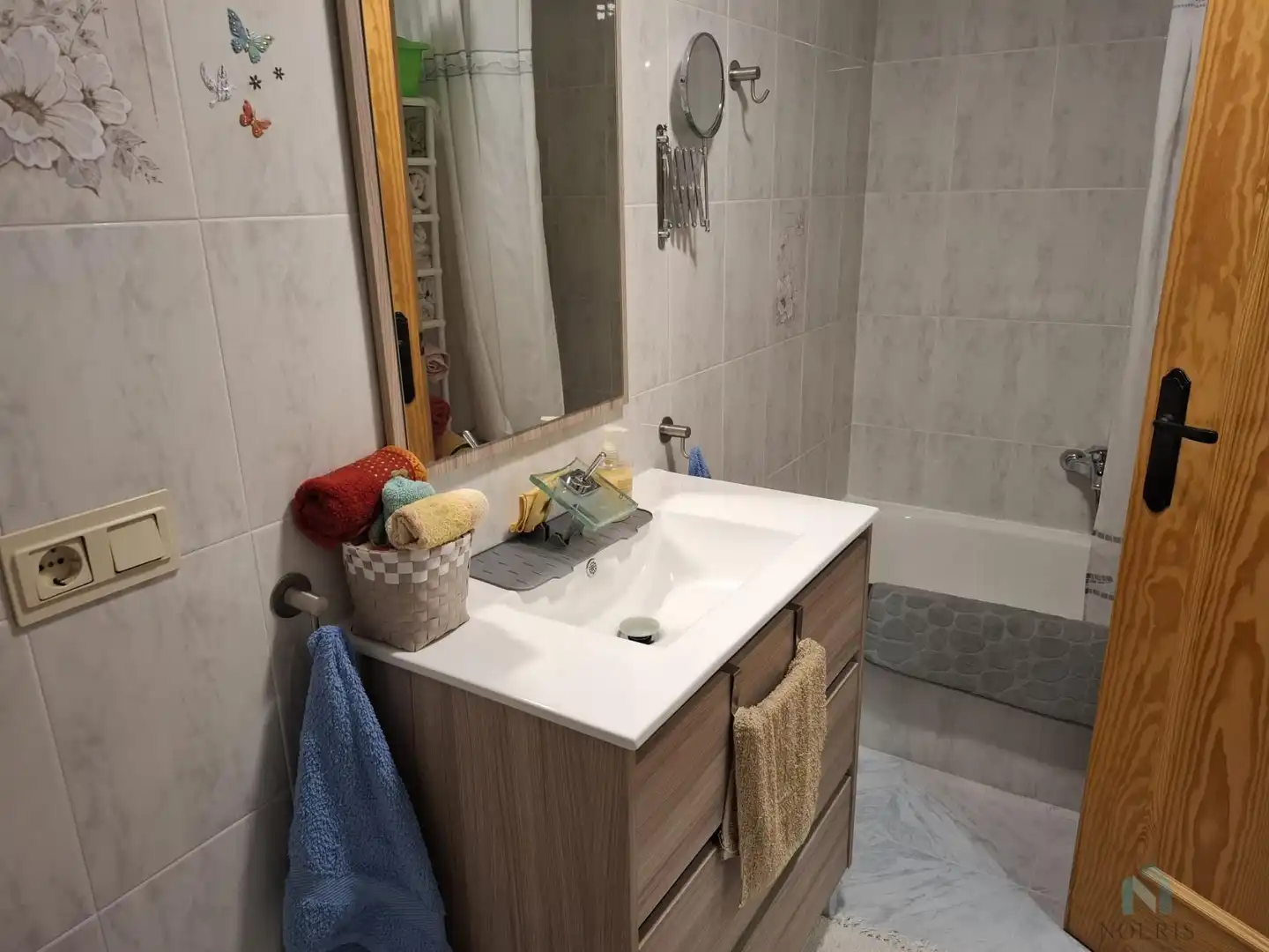 Bathroom of Apartments for sale in Sueca  with Air Conditioner, Terrace and Furnished