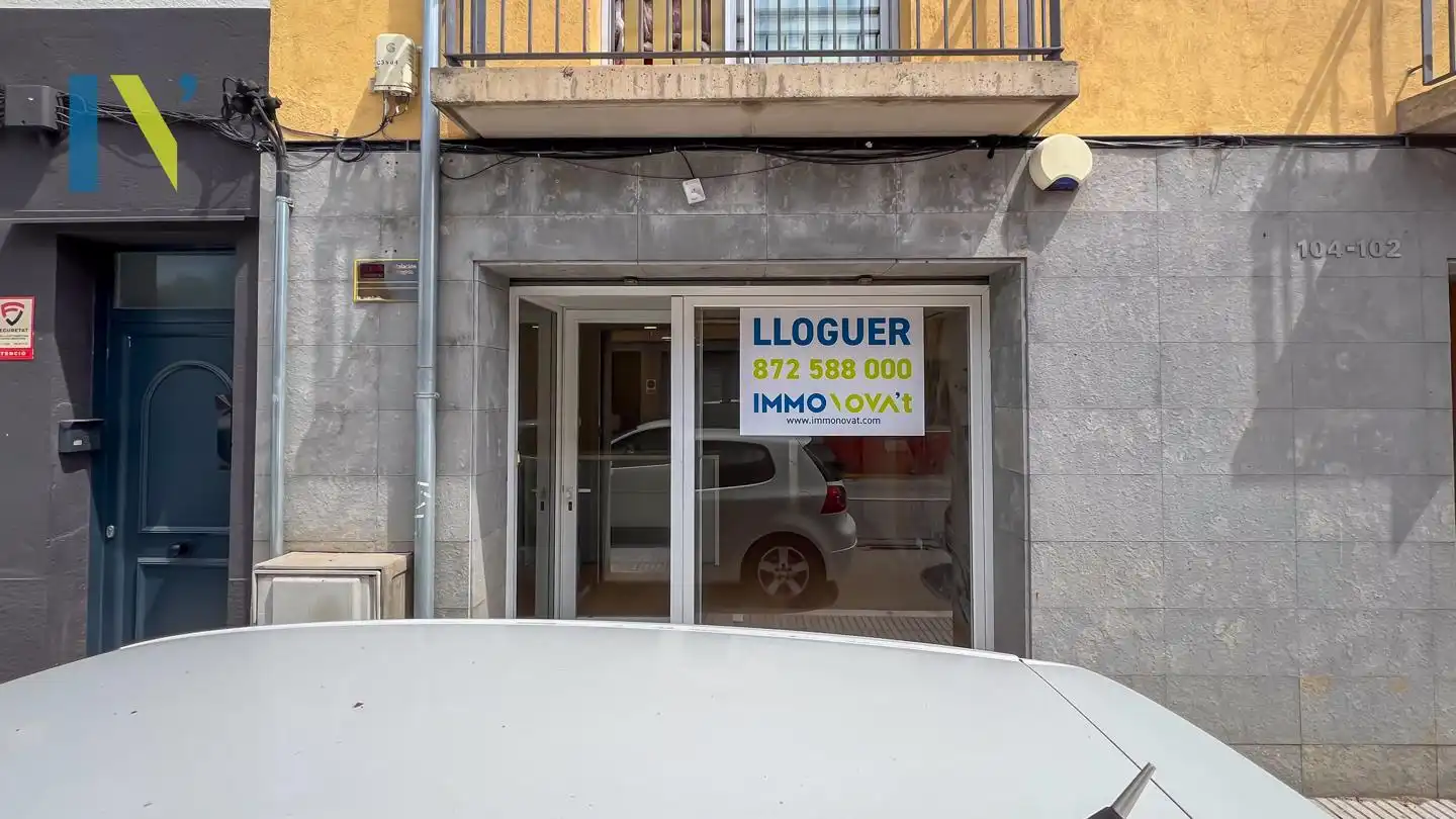 Local de lloguer en Bescanó amb Aire condicionat
