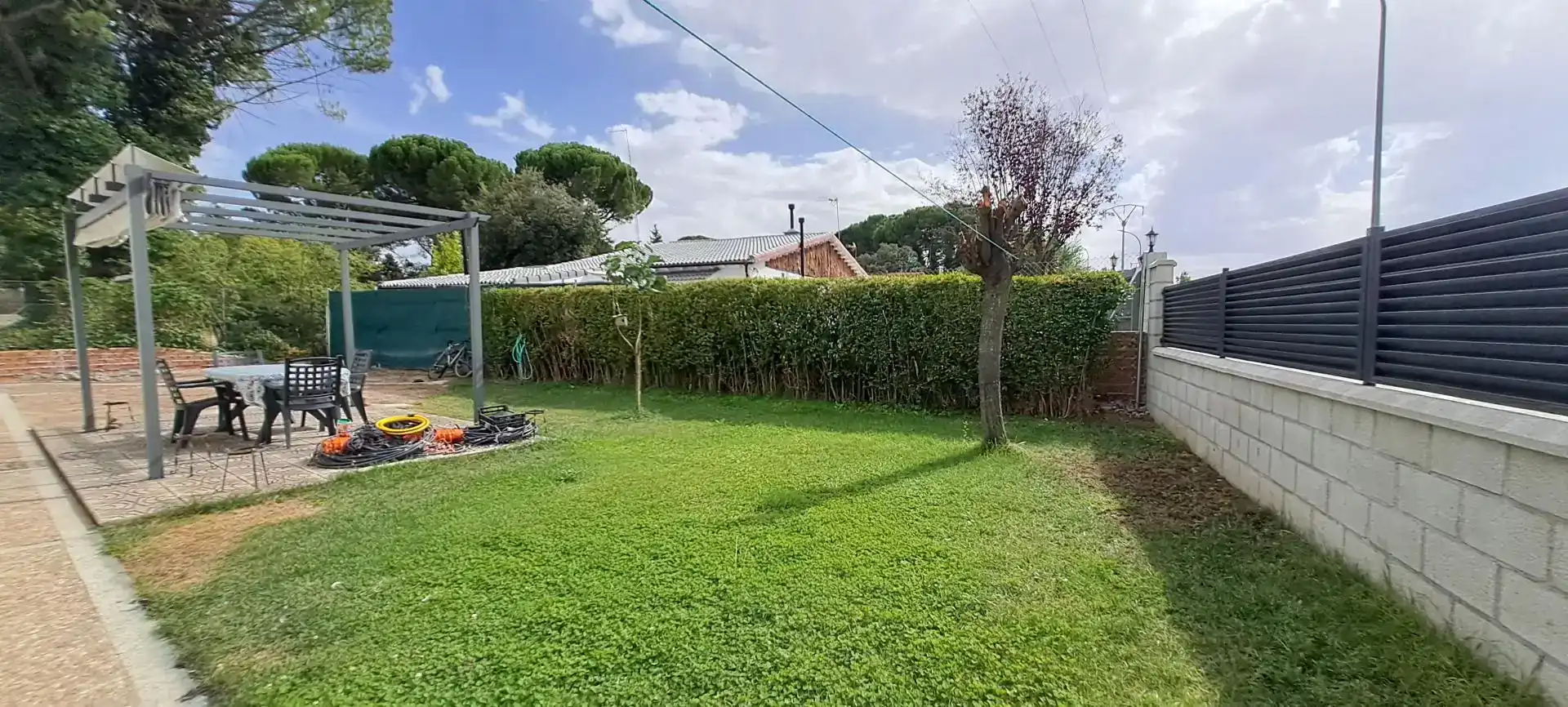 Piso en venta en Maello con Jardín privado, Trastero y Microondas