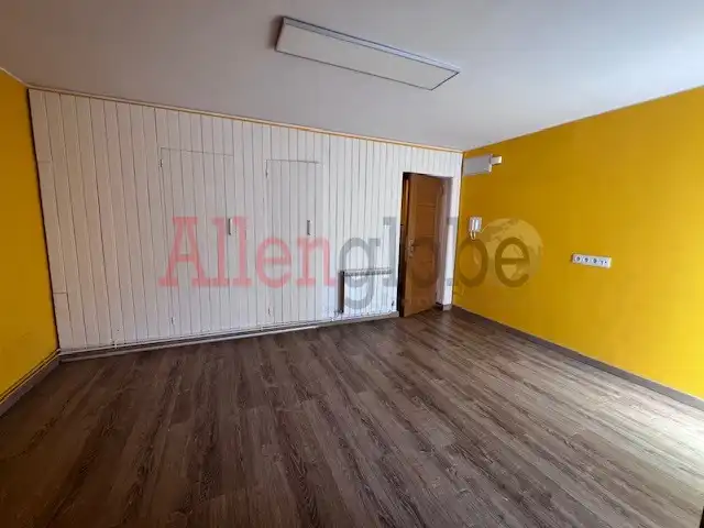 Apartamento en venta en Oviedo  con Calefacción