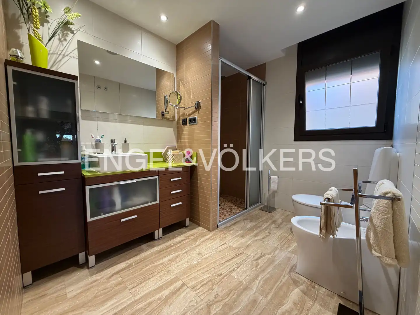 Bathroom of Houses for sale in Pineda de Mar  with Air Conditioner, Heating and Private garden