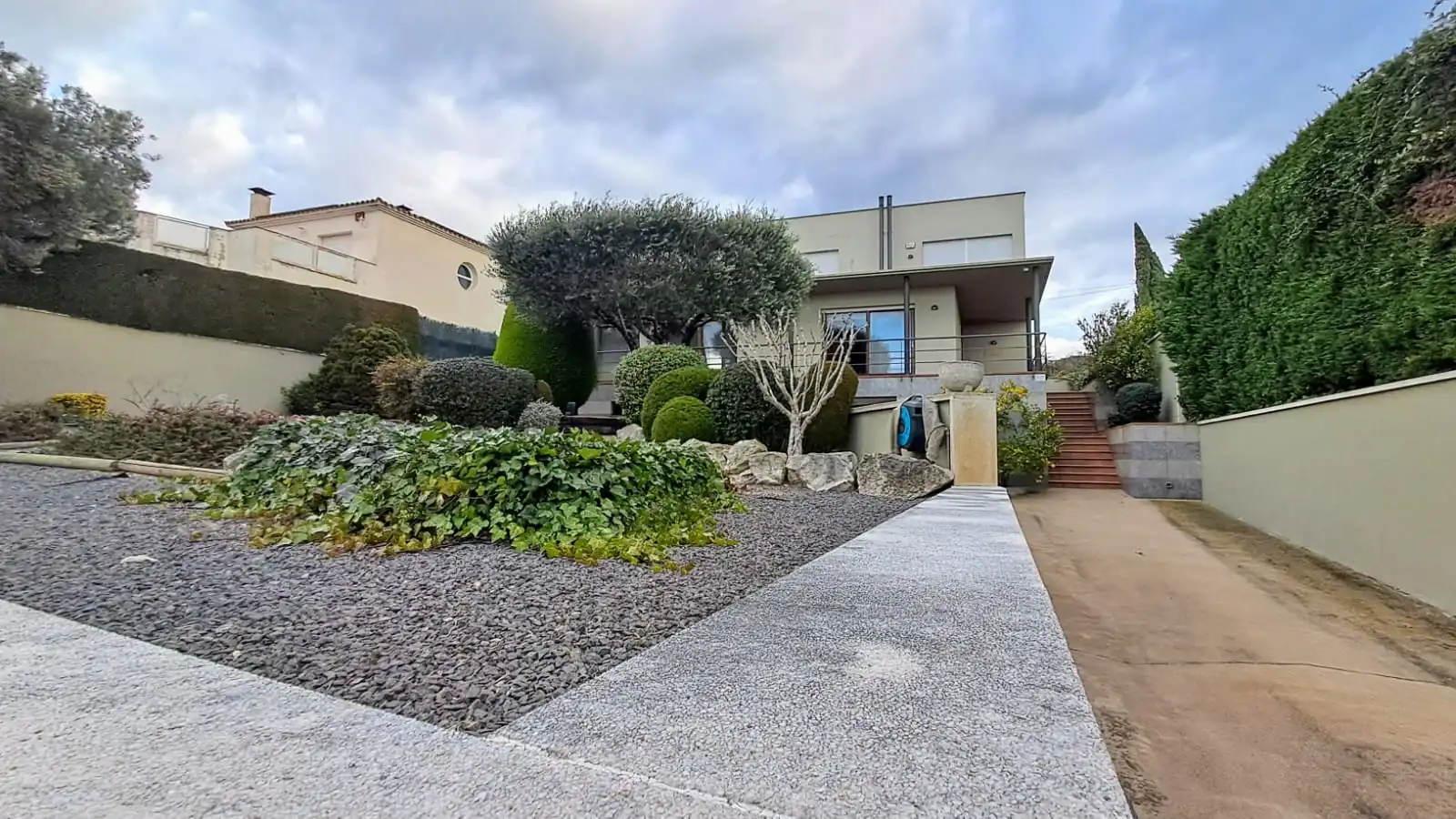 Vista exterior de Casa o chalet en venta en Cassà de la Selva con Aire acondicionado y Jardín privado