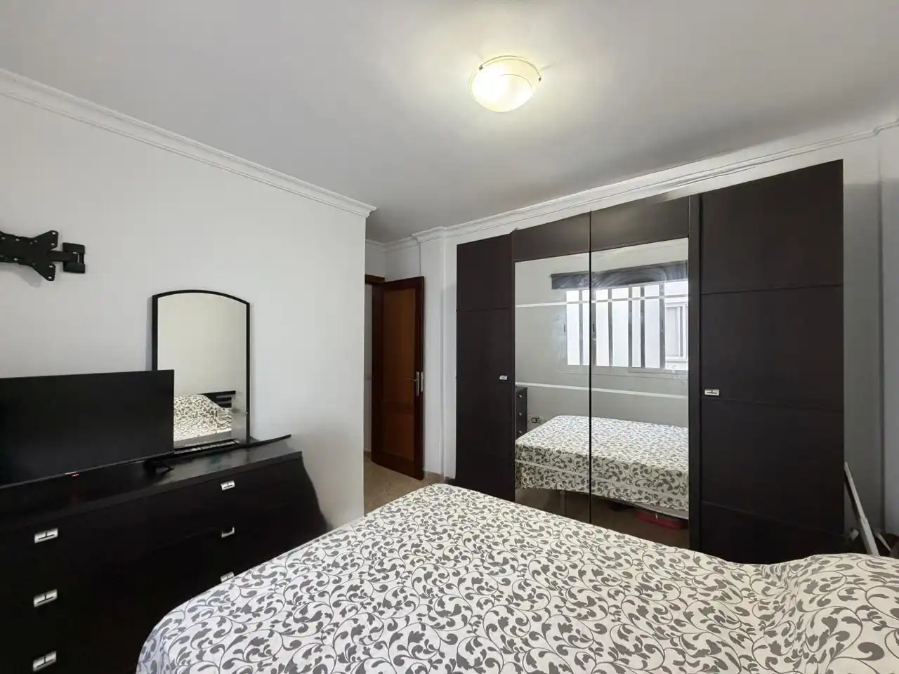 Habitación de Piso de alquiler en Agüimes con Amueblado, Se aceptan mascotas y Internet