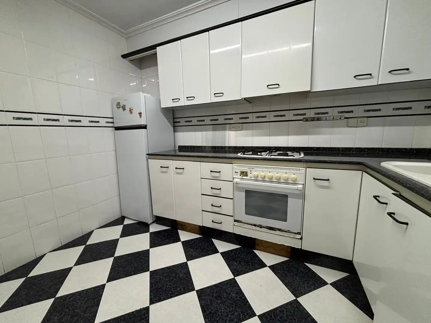 Küche von Wohnung zur Miete in Valencia mit Klimaanlage, Möbliert und Waschmaschine