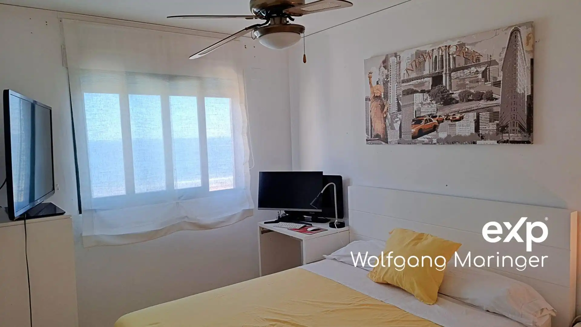 Bedroom of Attic for sale in Oliva  with Air Conditioner, Heating and Private garden