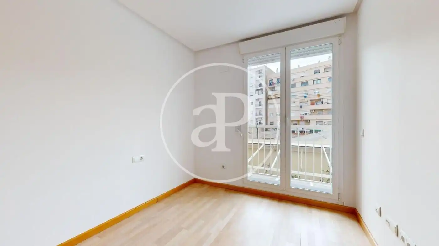 Habitación de Piso en venta en Valencia con Aire acondicionado, Calefacción y Trastero