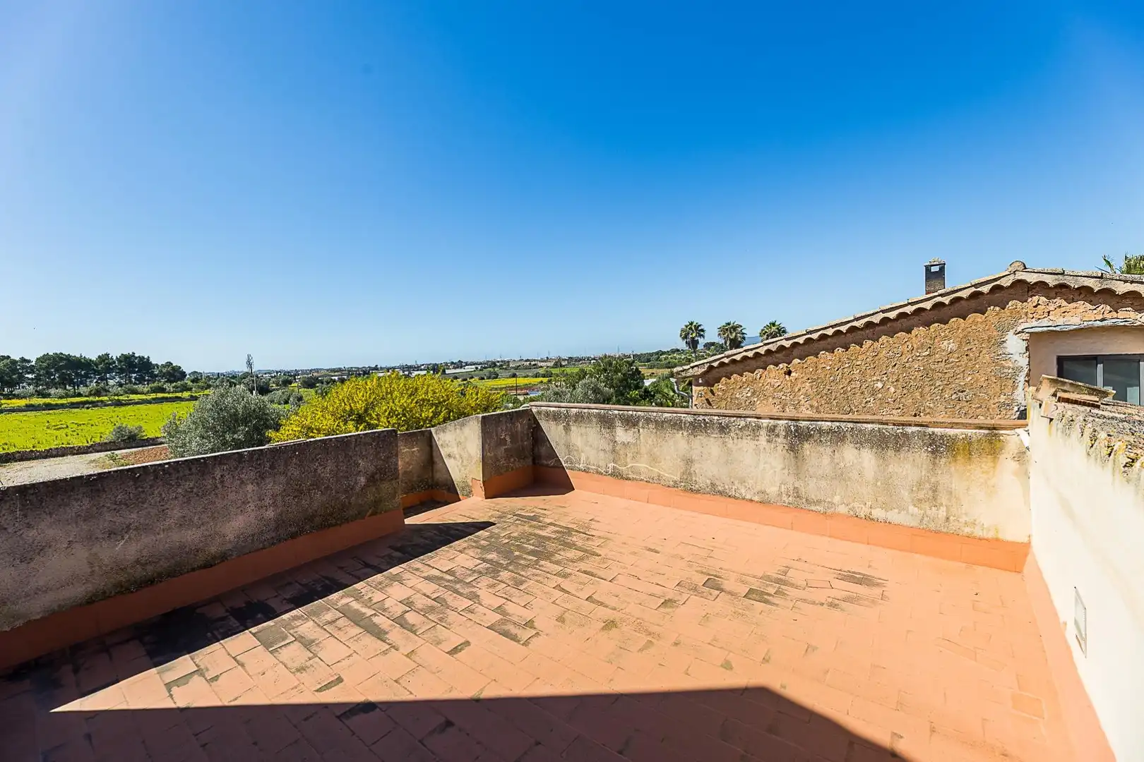 Terrasse von Country house zum Verkauf in  Palma de Mallorca mit Klimaanlage, Heizung und Privatgarten