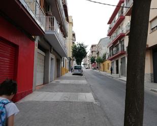 Vista exterior de Local de lloguer en Linares