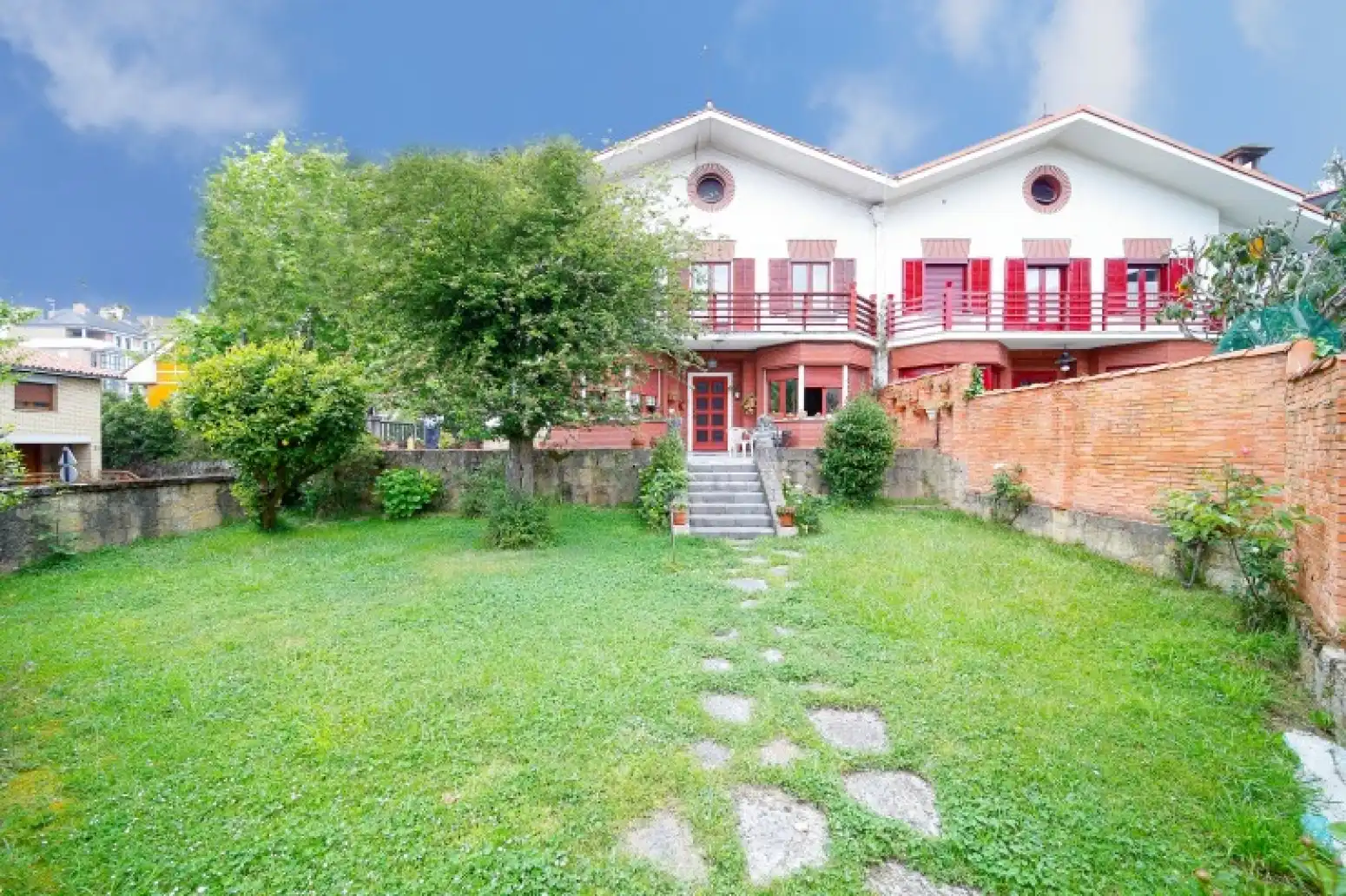 Exterior view of Houses for sale in Oviedo   with Heating, Parquet flooring and Terrace