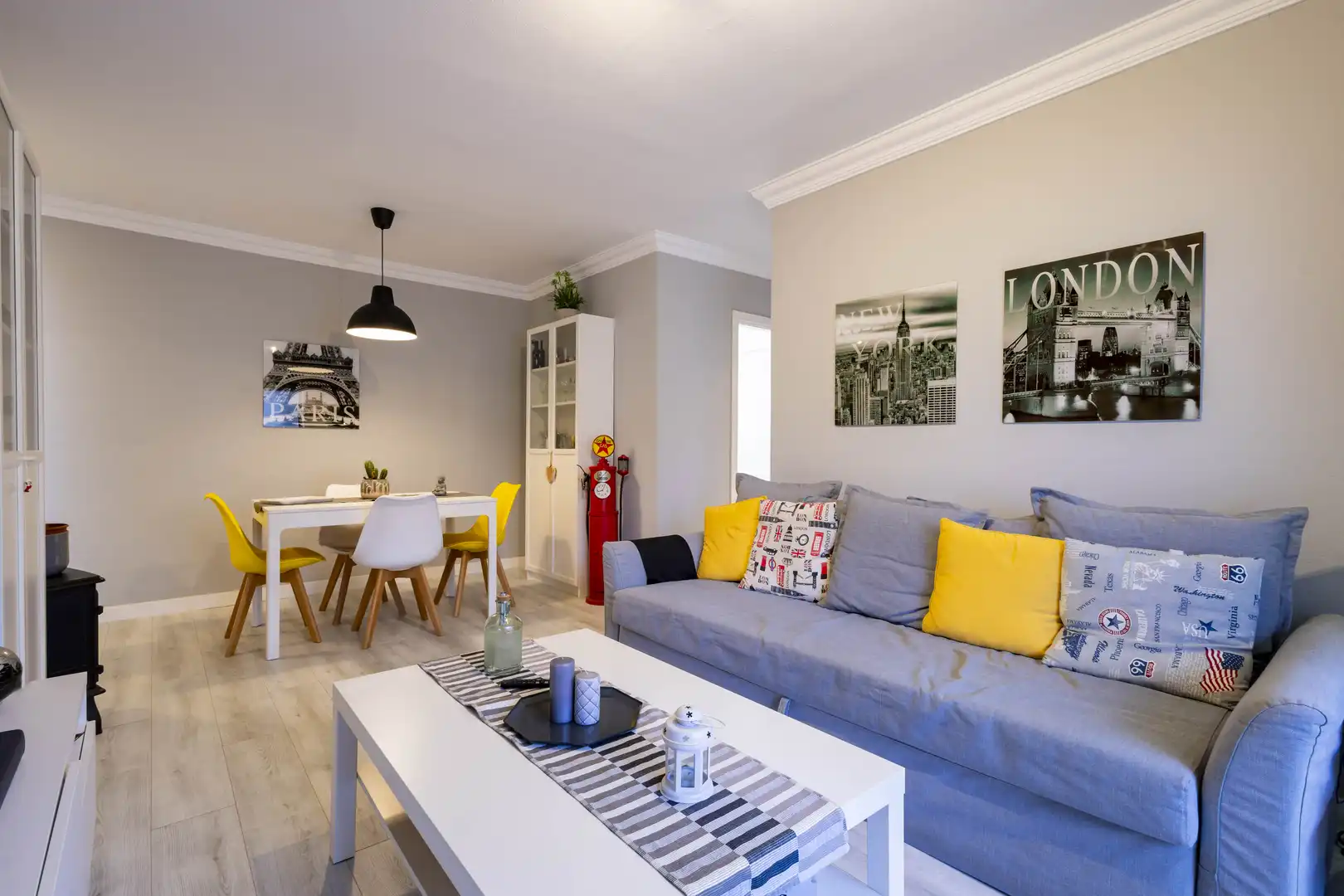 Living room of Flat for sale in San Cristóbal de la Laguna  with Storage room, Furnished and Balcony