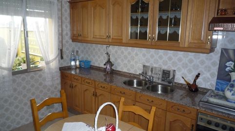 Foto 2 de Casa o chalet en venta en Calle Santiago Peñalba, Cacabelos, León