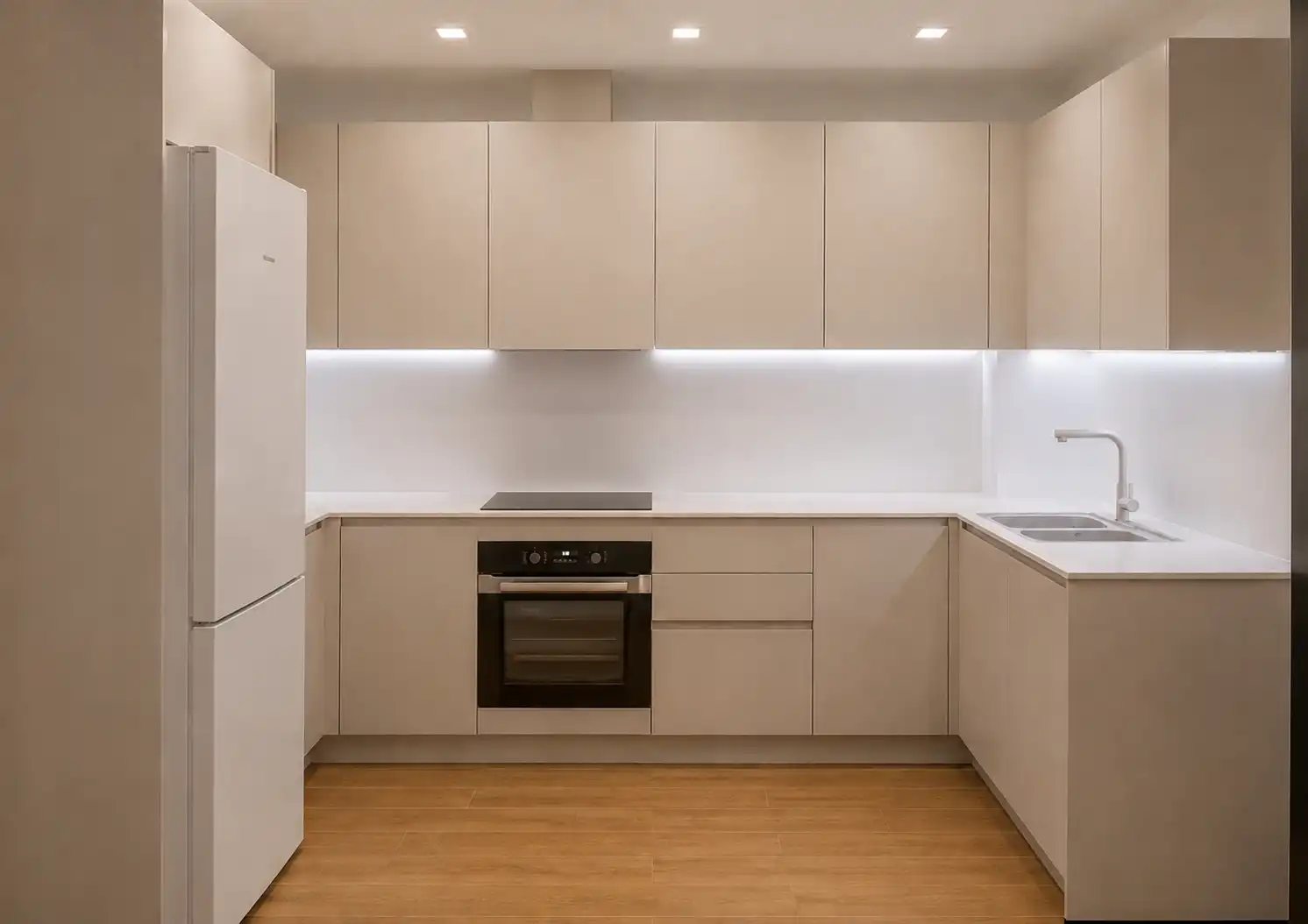 Cocina de Planta baja en venta en Vilanova i la Geltrú con Horno