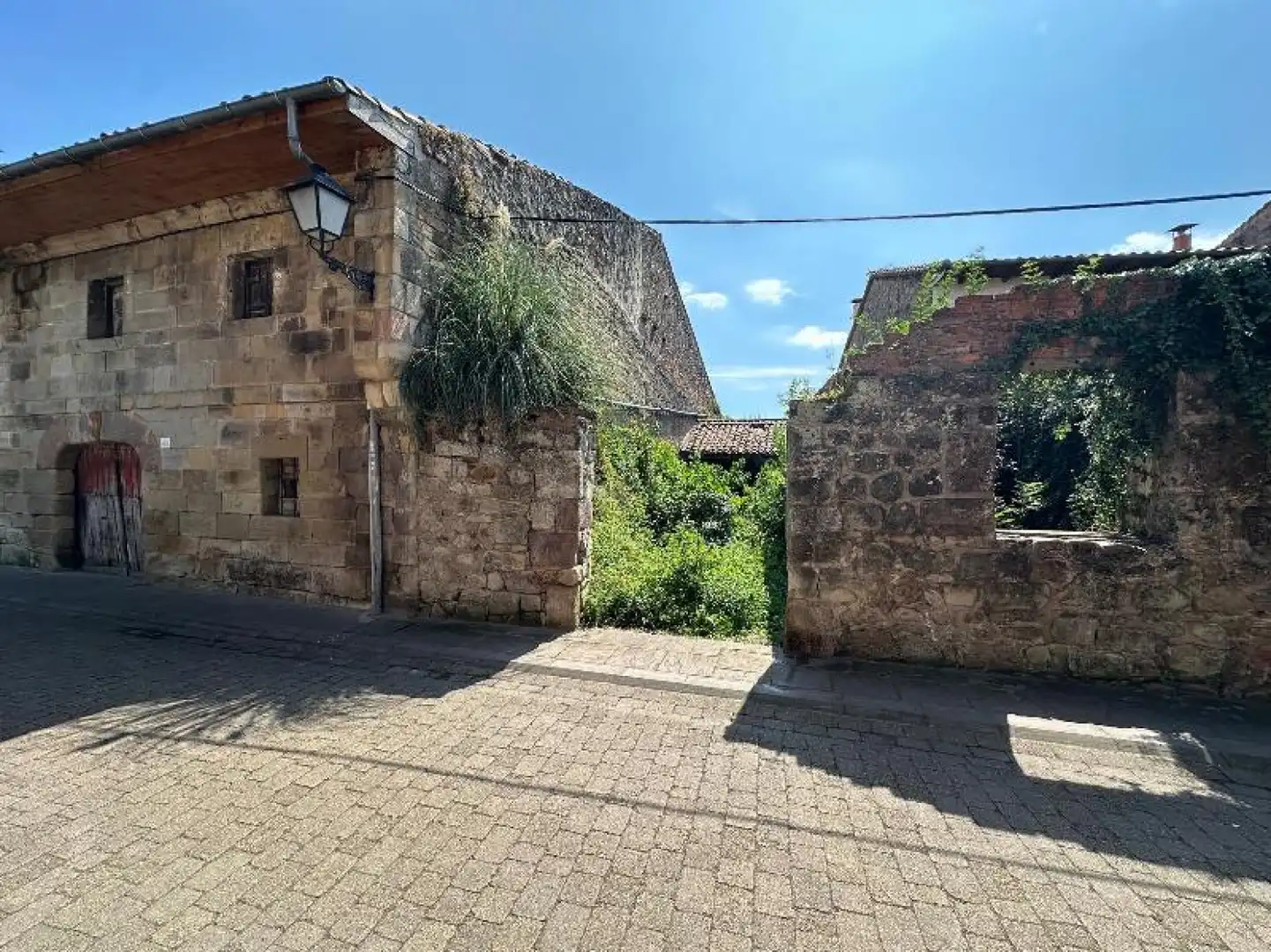 Vista exterior de Casa o chalet en venta en Cartes con Jardín privado