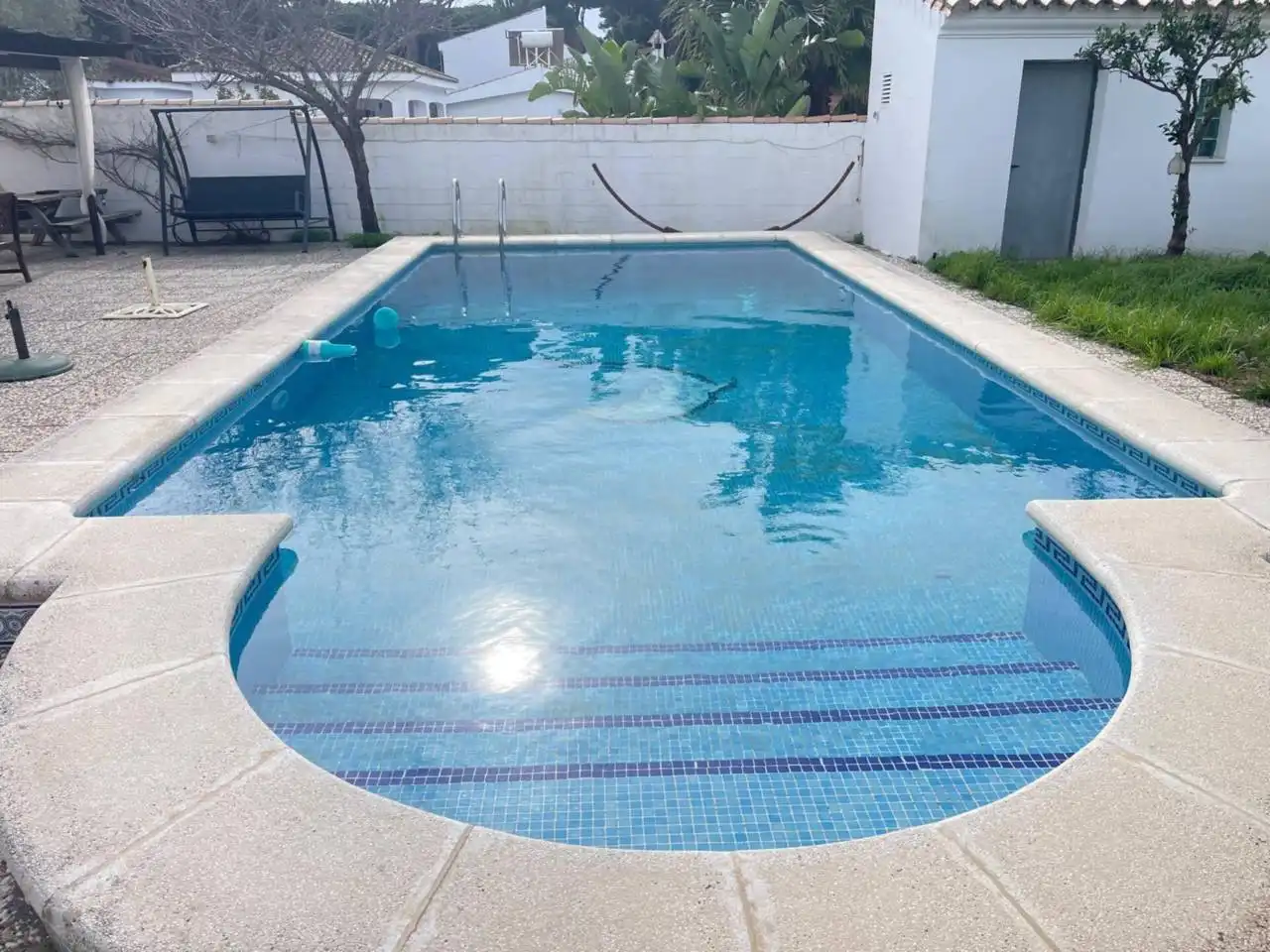 Piscina de Casa o xalet en venda en Chiclana de la Frontera amb Aire condicionat, Jardí privat i Piscina