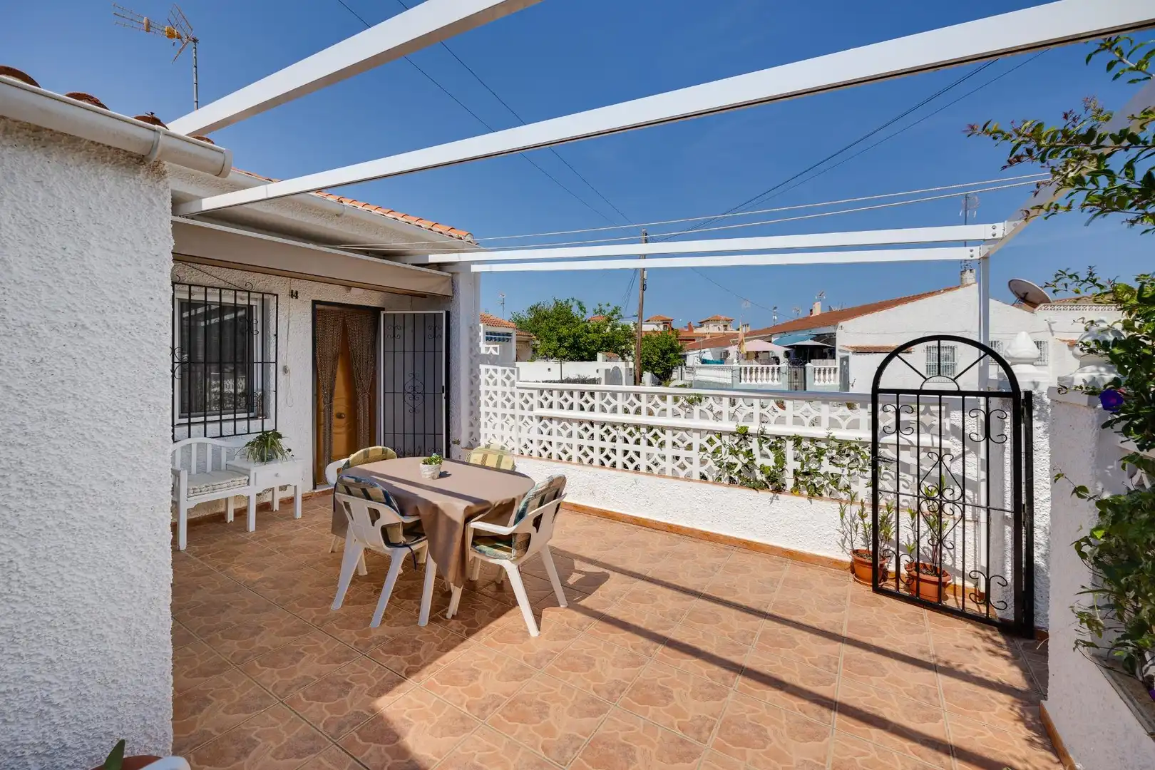 Casa amb jardí en venda a MANUEL BENITEZ-EL CORDOBE, imagen 3