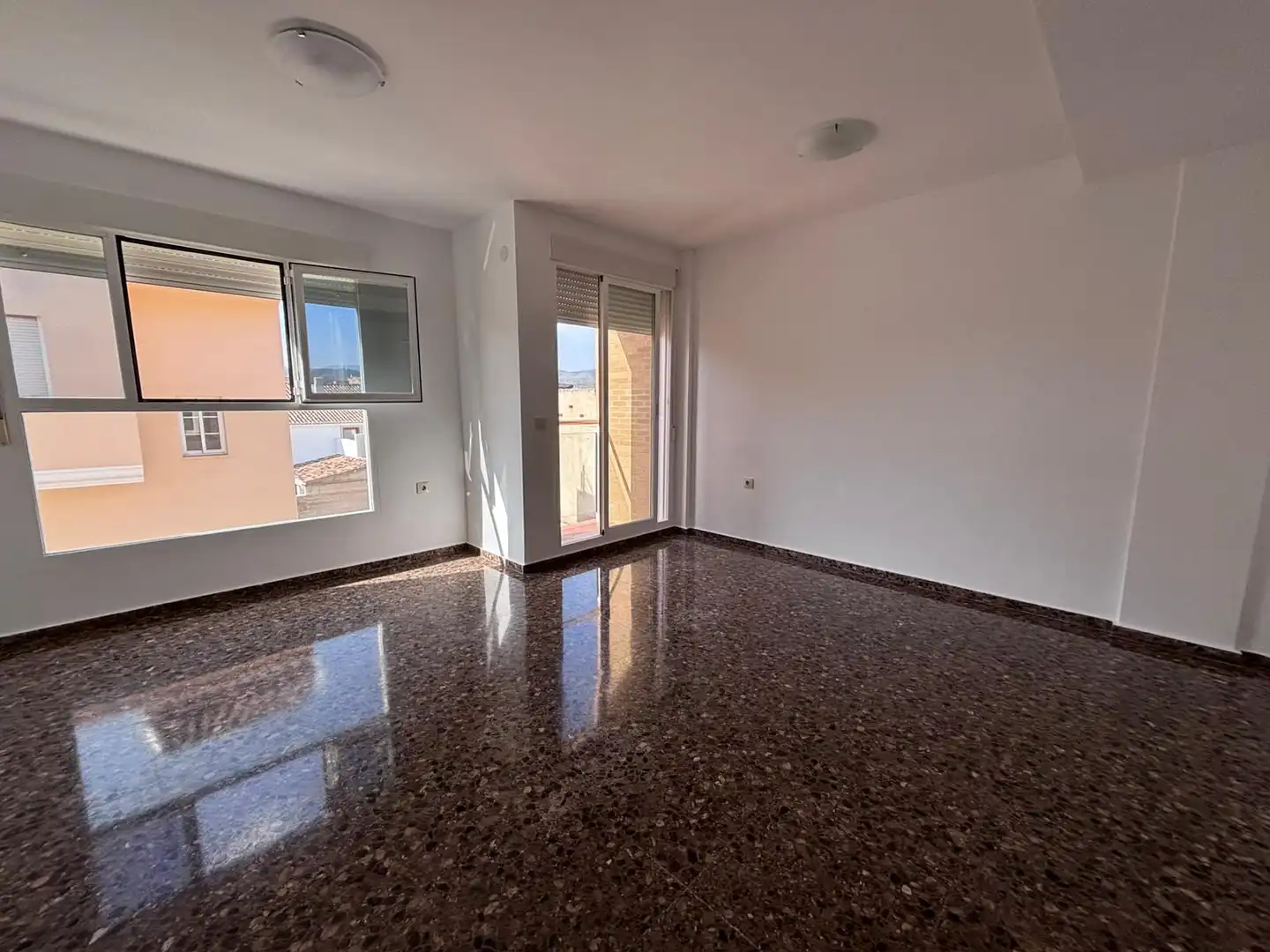 Bedroom of Attic for sale in Casinos  with Terrace, Storage room and Oven