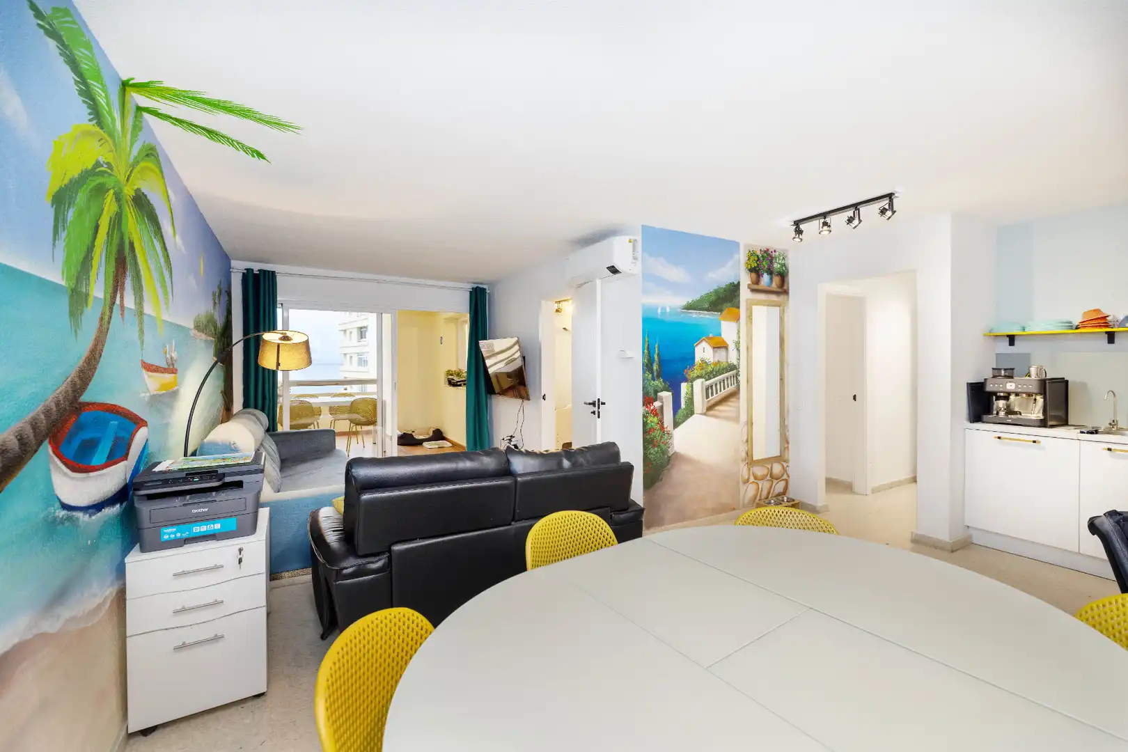 Sala d'estar de Apartament en venda en Marbella amb Aire condicionat, Calefacció i Terrassa