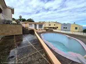 Swimming pool of Houses for sale in San Cristóbal de la Laguna  with Private garden, Storage room and Swimming Pool