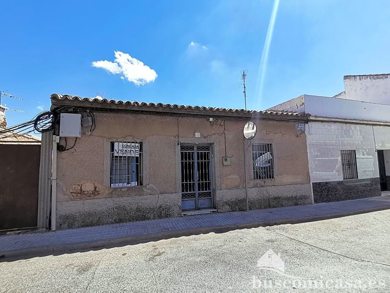Vista exterior de Casa adosada en venda en Linares