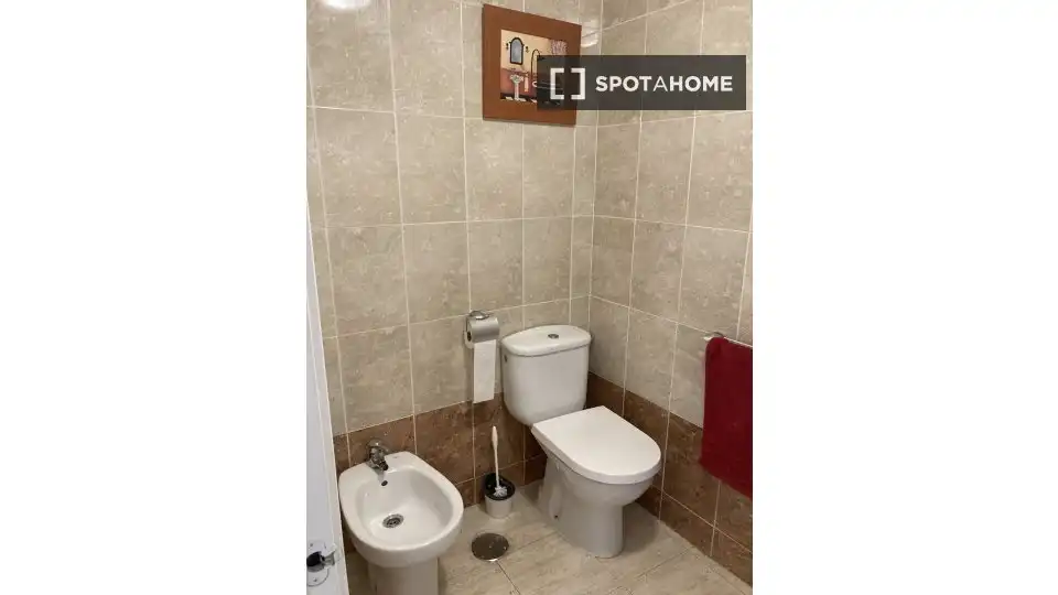 Bany de Apartament per a compartir en Almuñécar amb Aire condicionat, Calefacció i Terrassa