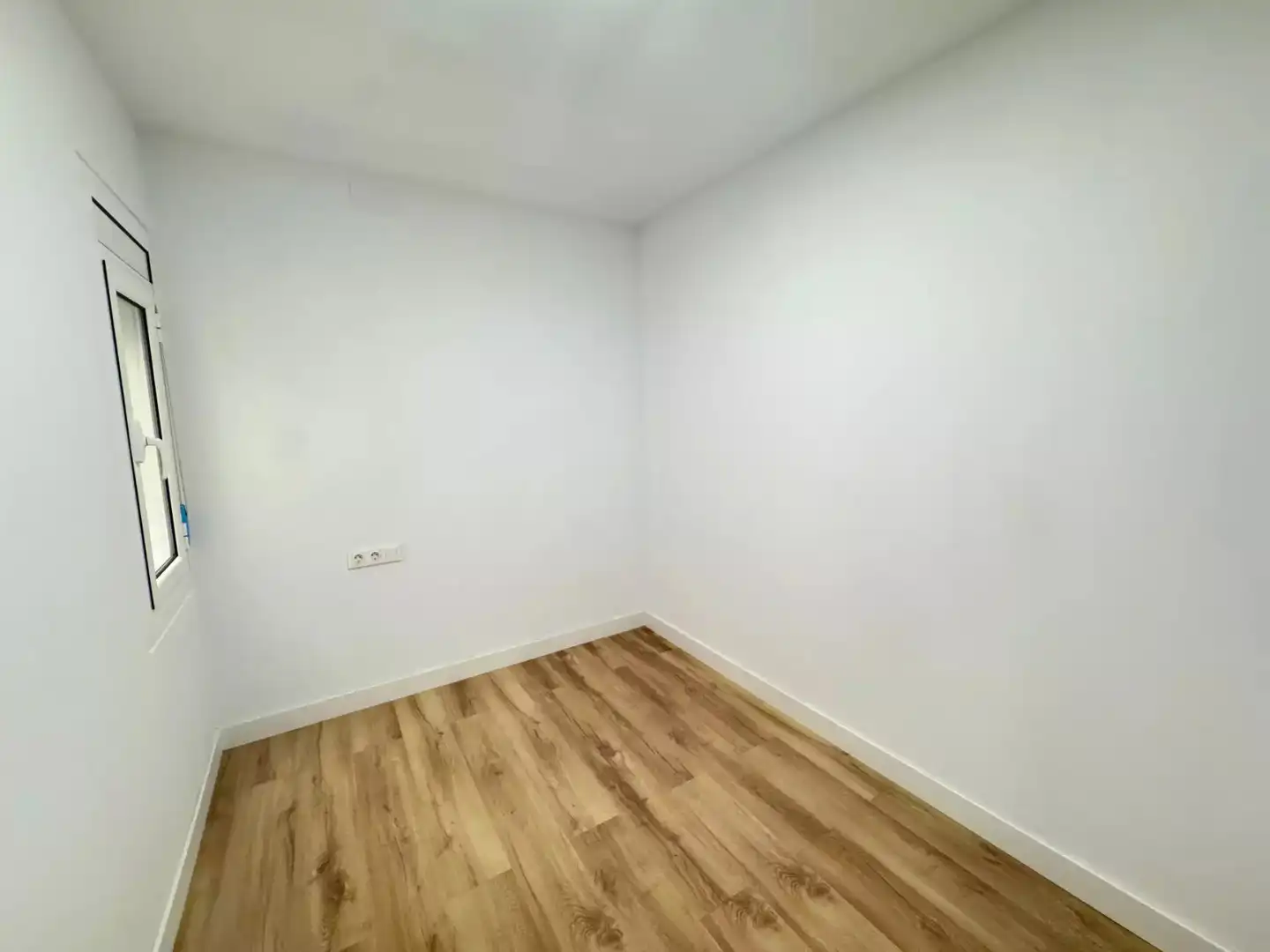 Bedroom of Flat for sale in Colera  with Air Conditioner, Parquet flooring and Balcony