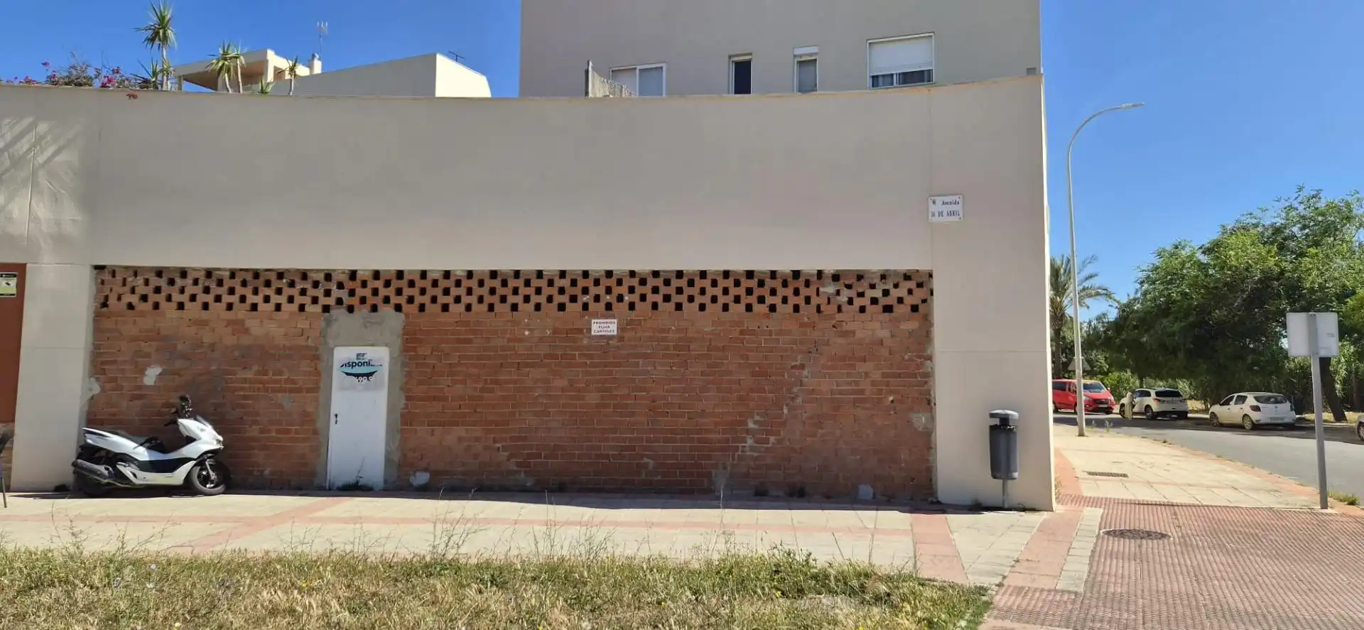 Vista exterior de Local en venta en Puerto Real