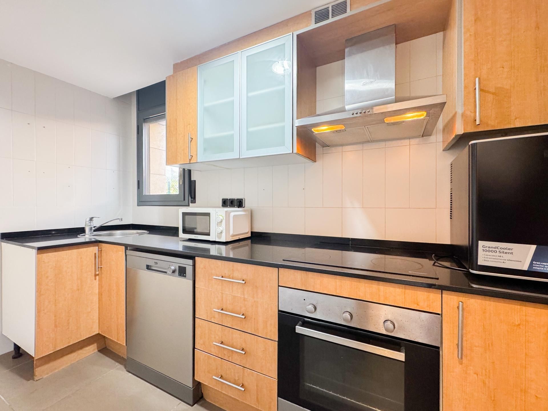 Cocina de Casa o chalet en venta en Vandellòs i l'Hospitalet de l'Infant con Aire acondicionado, Calefacción y Jardín privado
