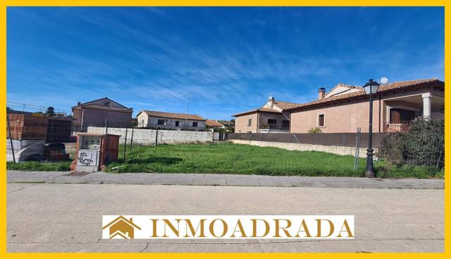 Terreno residencial en Venta en Urbanización El Romazal en La Adrada