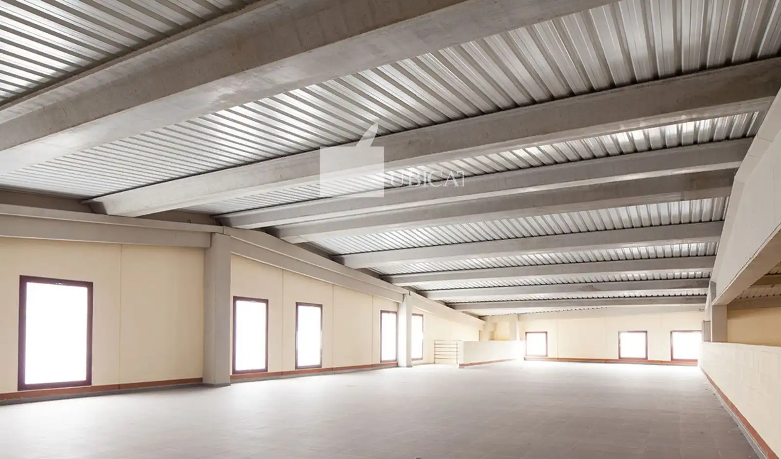 Nau industrial de lloguer en Abrera