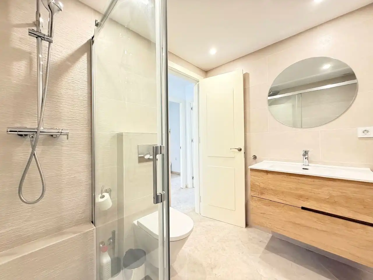 Bathroom of Flat for sale in Torrox  with Furnished