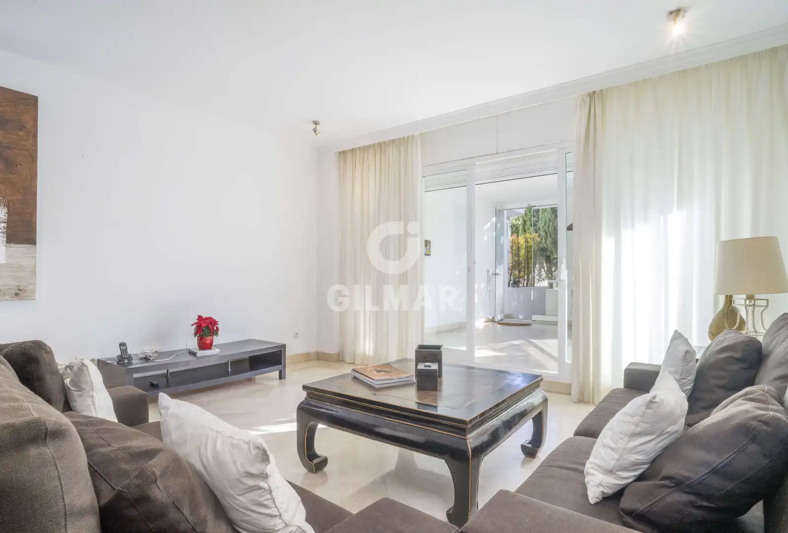 Sala de estar de Apartamento en venta en Marbella con Calefacción, Jardín privado y Trastero