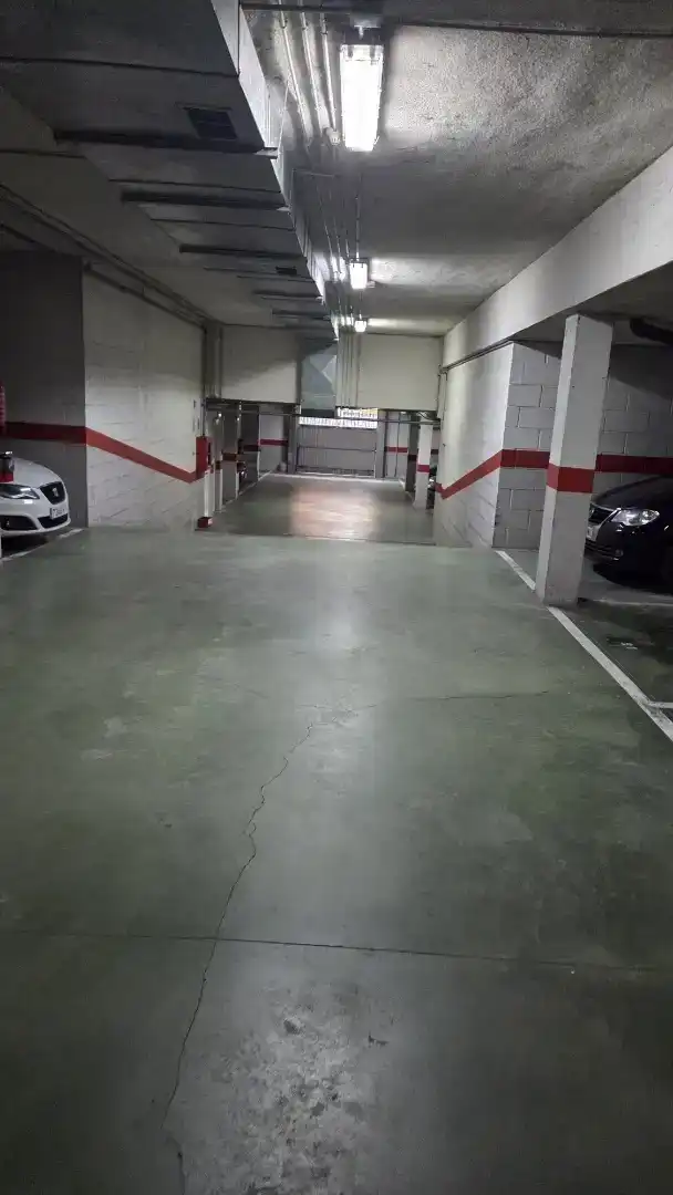 Aparcament de Dúplex en venda en Piélagos amb Balcó