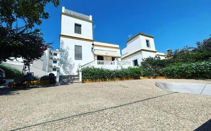 Vista exterior de Casa o xalet en venda en Chipiona amb Jardí privat