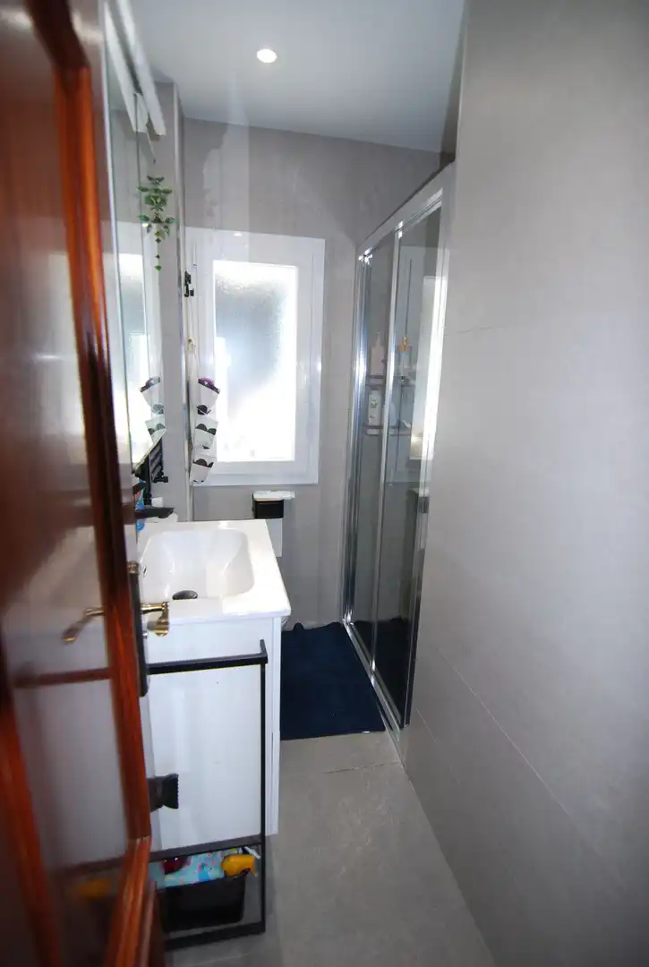 Bathroom of Flat for sale in Leganés  with Air Conditioner and Heating