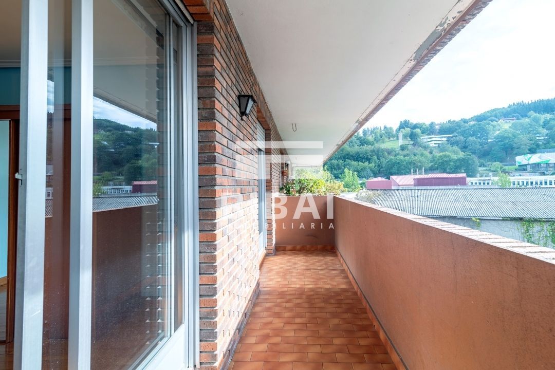 Balcony of Flat for sale in Arrasate / Mondragón  with Heating, Terrace and Storage room
