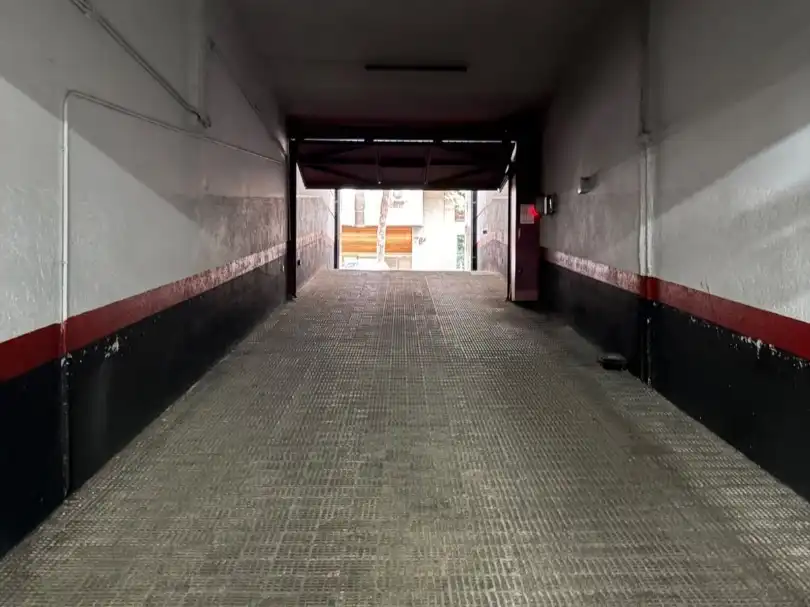 Garaje de alquiler en Calle de Fernández de la Hoz, 59, Ríos Rosas - Nuevos Ministerios
