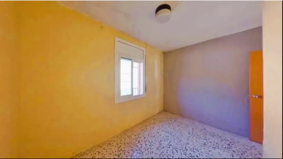 Dormitori de Casa o xalet en venda en Olesa de Montserrat amb Piscina