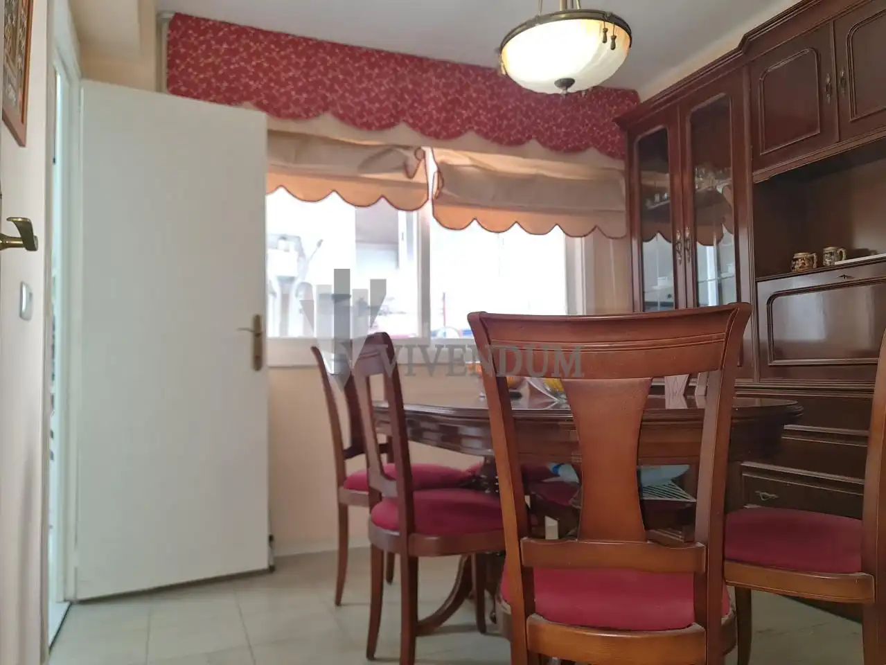 Comedor de Piso en venta en Vigo  con Calefacción, Terraza y Trastero