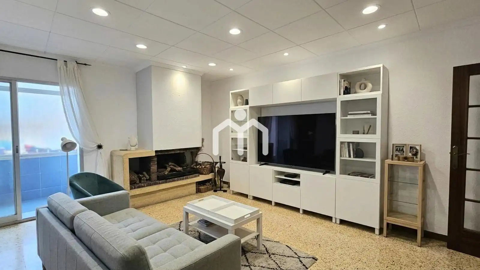 Wohnzimmer von Dachboden zum Verkauf in Montgat mit Klimaanlage, Heizung und Parkett