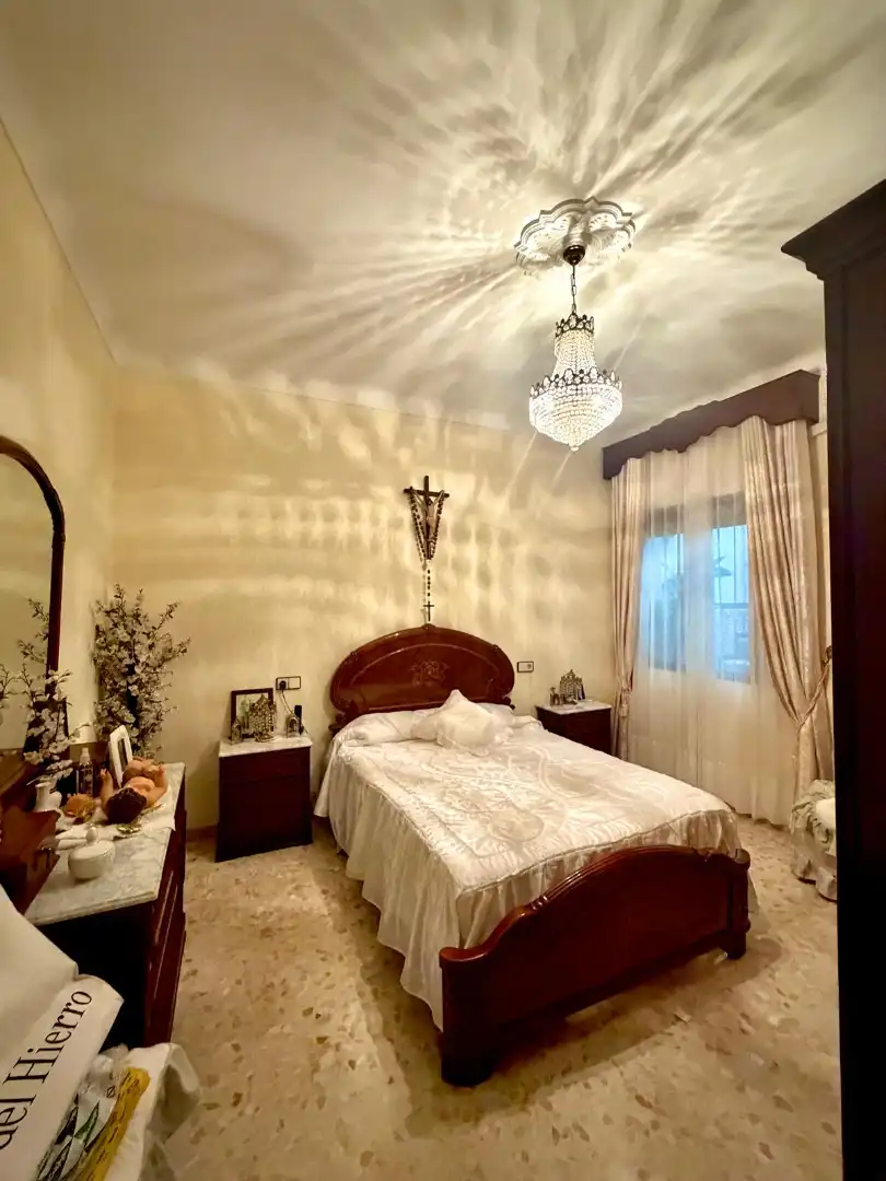 Habitación de Casa adosada en venta en San Sebastián de los Ballesteros con Terraza y Amueblado