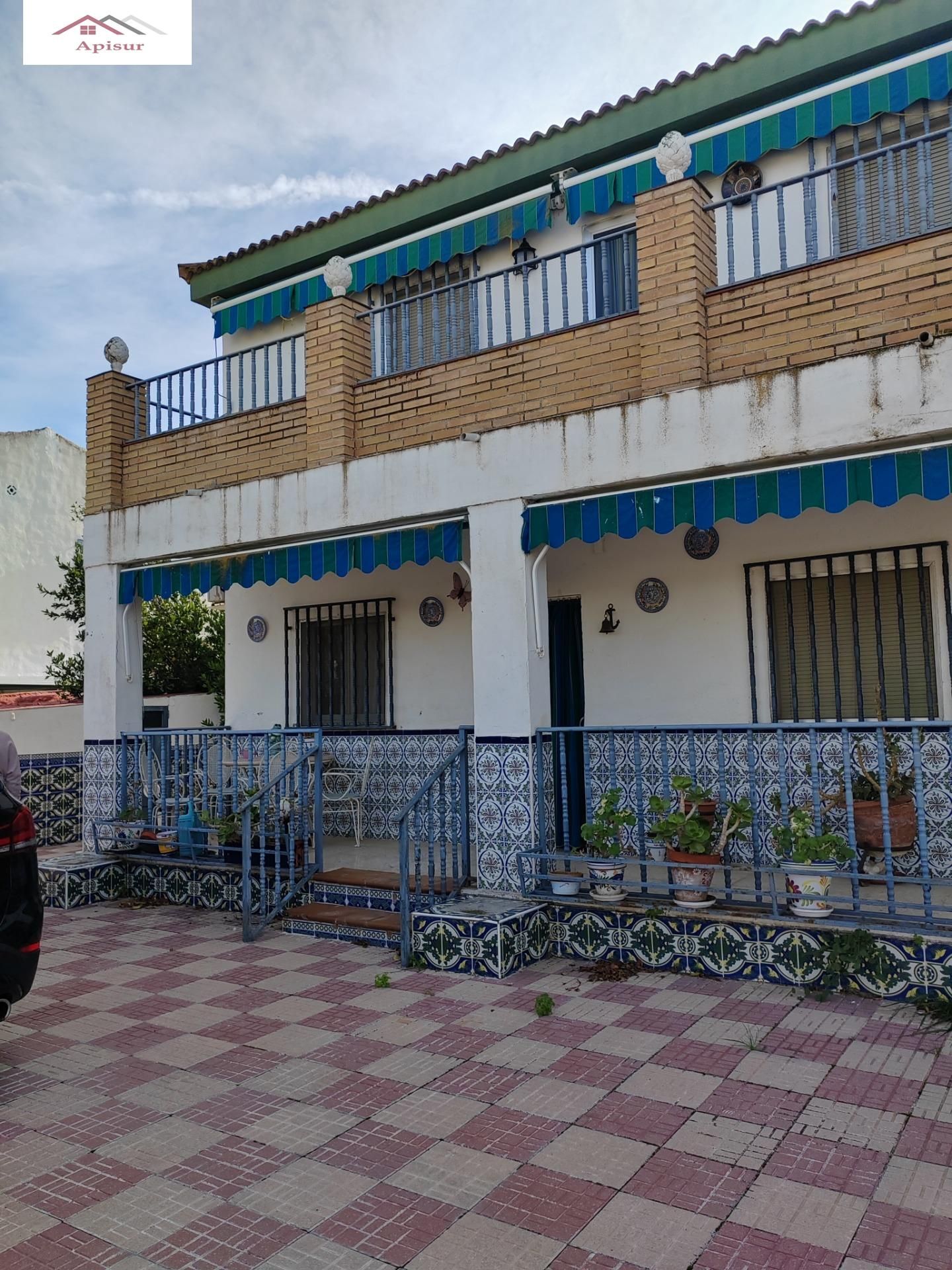 Exterior view of Single-family semi-detached for sale in  Jaén Capital  with Air Conditioner and Community pool