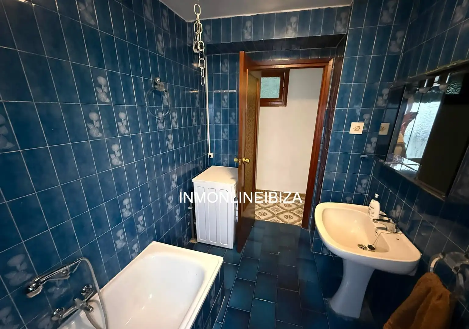 Baño de Piso de alquiler en Tàrbena con Amueblado, Horno y Lavadora